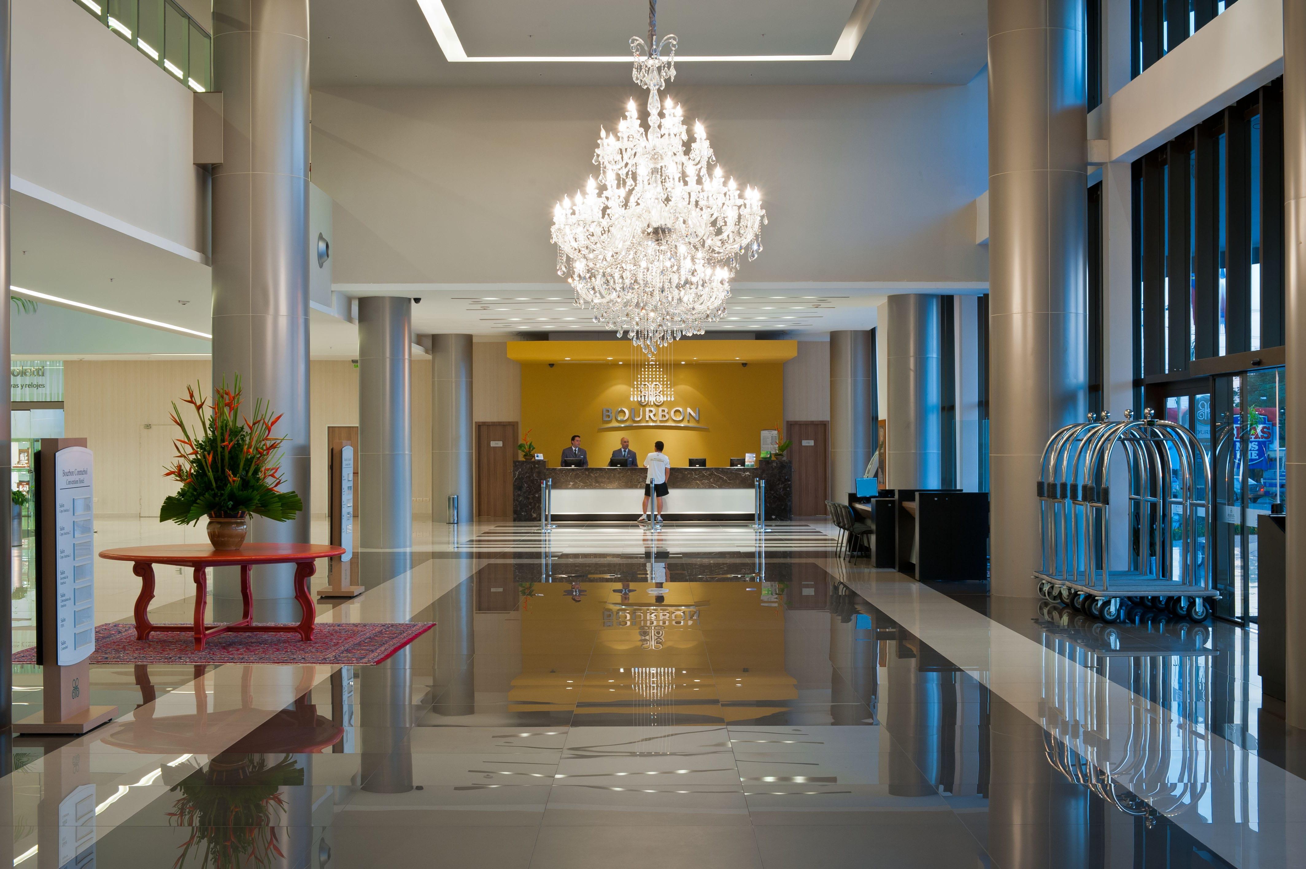 Gran Bourbon Hotel 亚松森 外观 照片