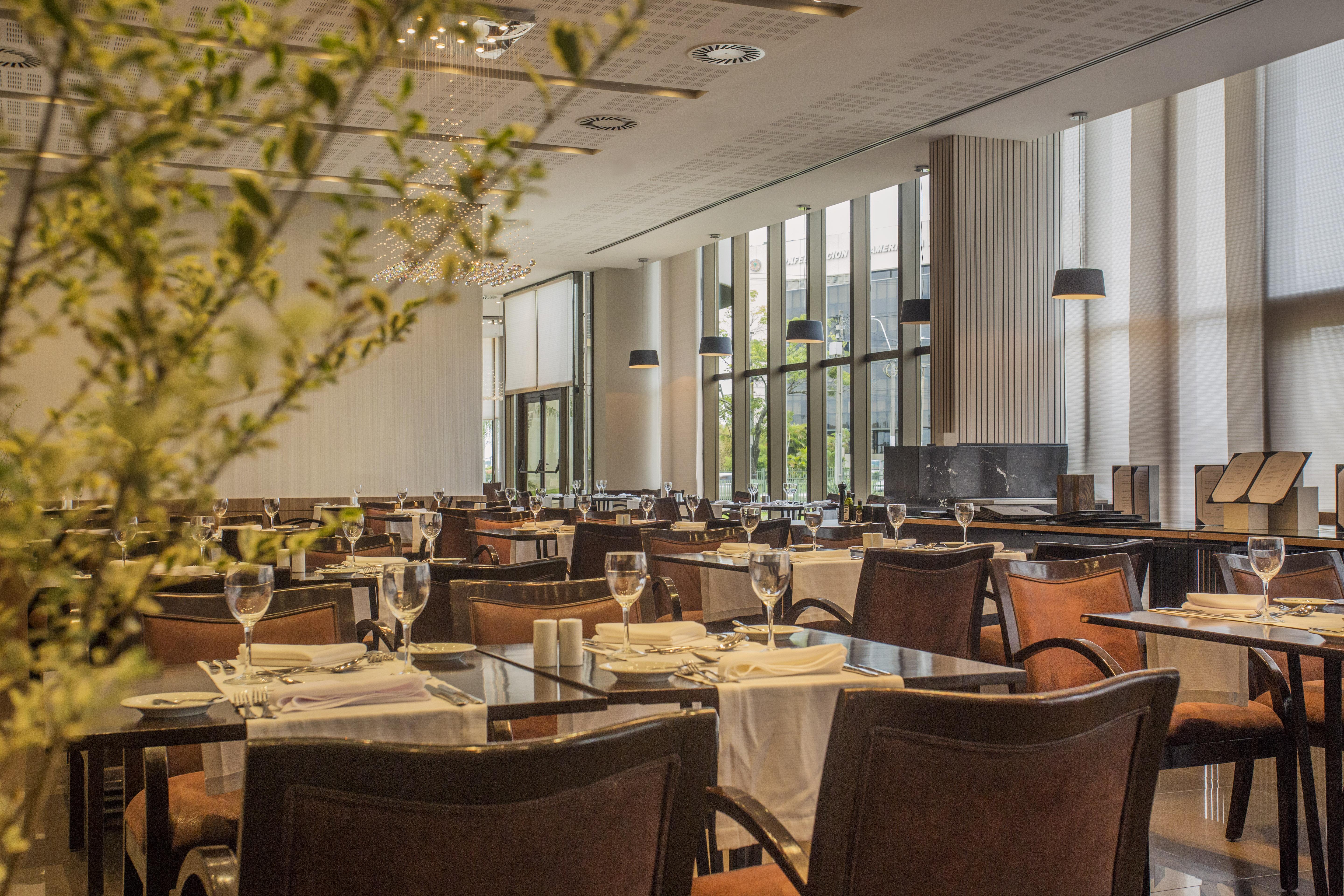 Gran Bourbon Hotel 亚松森 外观 照片